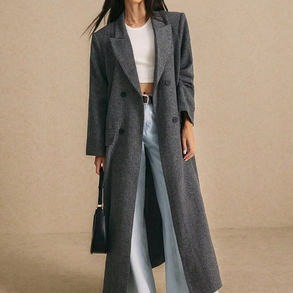 Jackets & Blazers - Grey Elegant Women's Extra Long Gray Suit